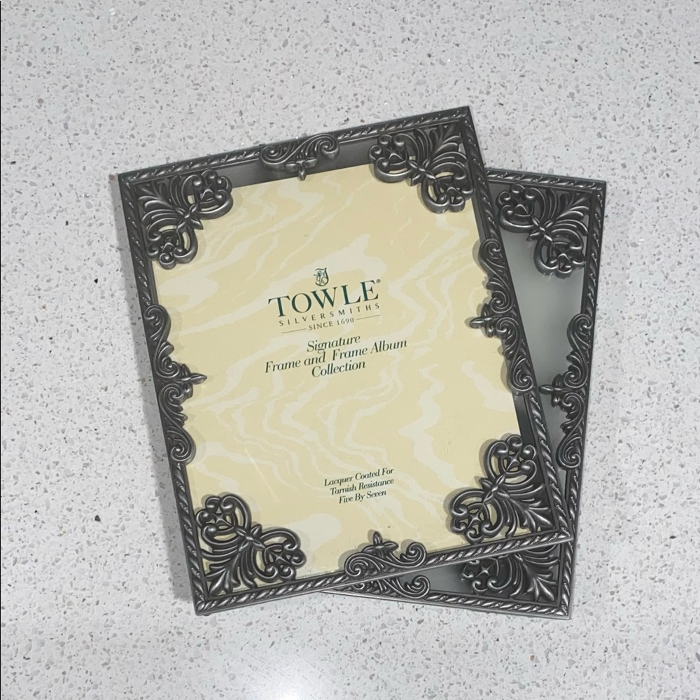 5x7 Silver Plated Vintage Look Picture Frame Set